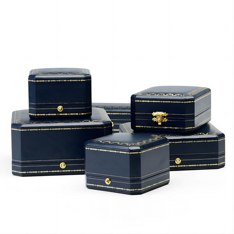 Brown jewelry box set