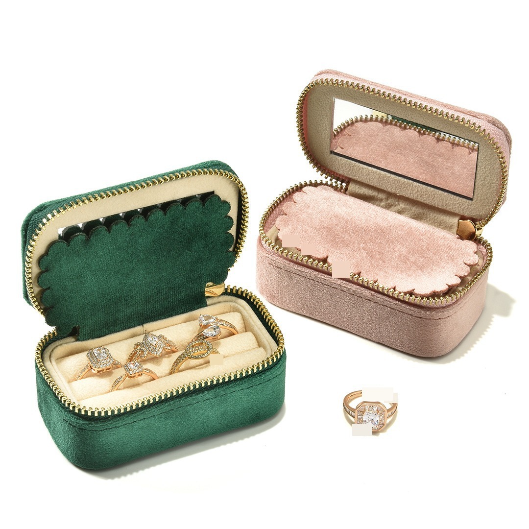 Fuchsia leather jewelry box